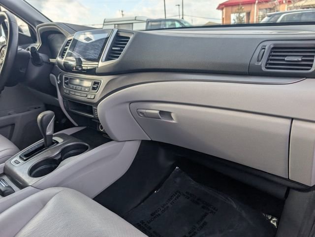 Used 2017 Honda Ridgeline RTL-T image 23