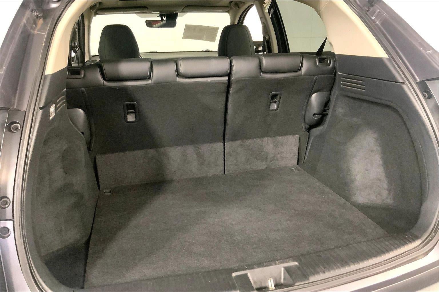 Used 2019 Honda HR-V Touring image 4