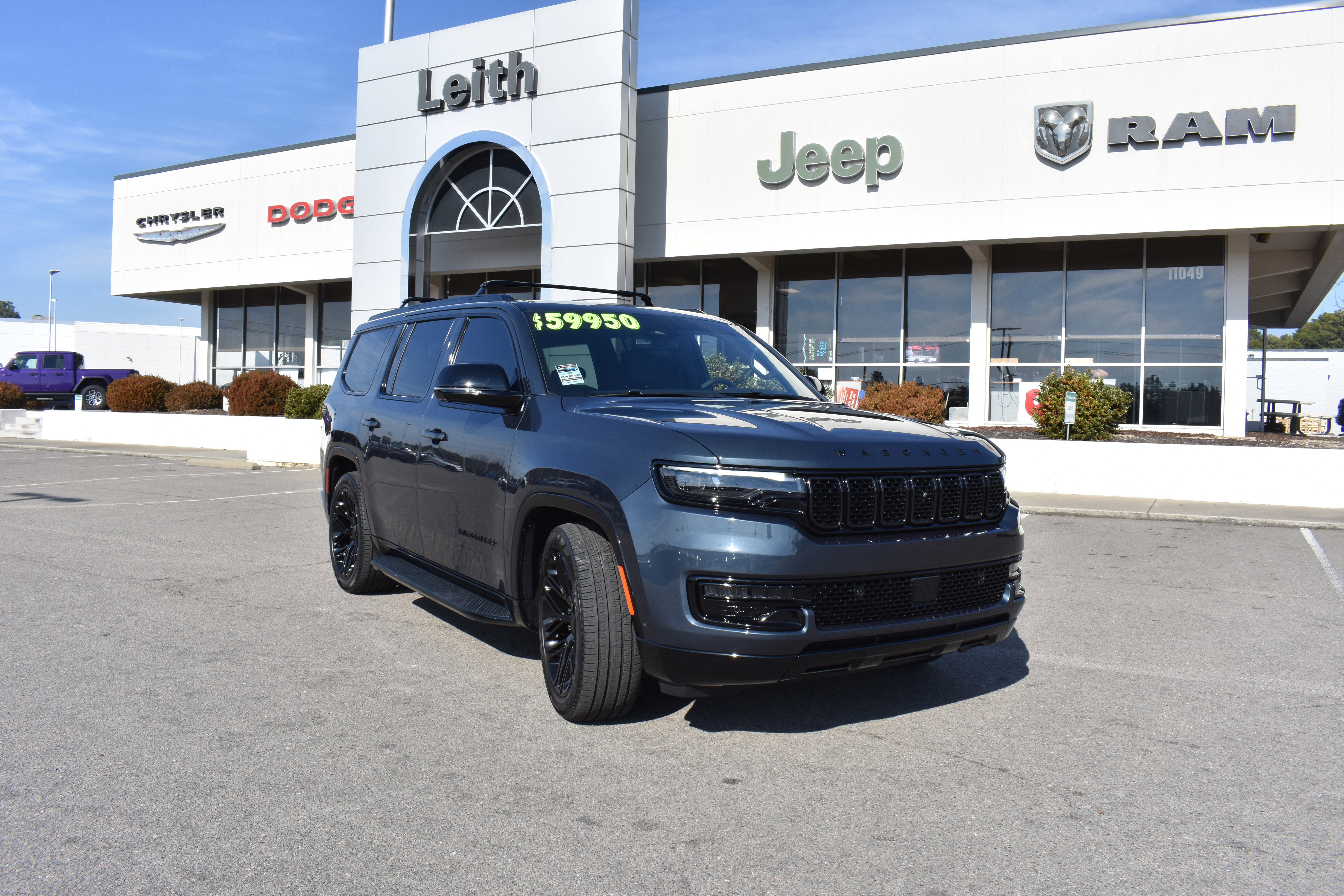 Used 2024 Jeep Wagoneer Series II w/ Convenience Group I image 1
