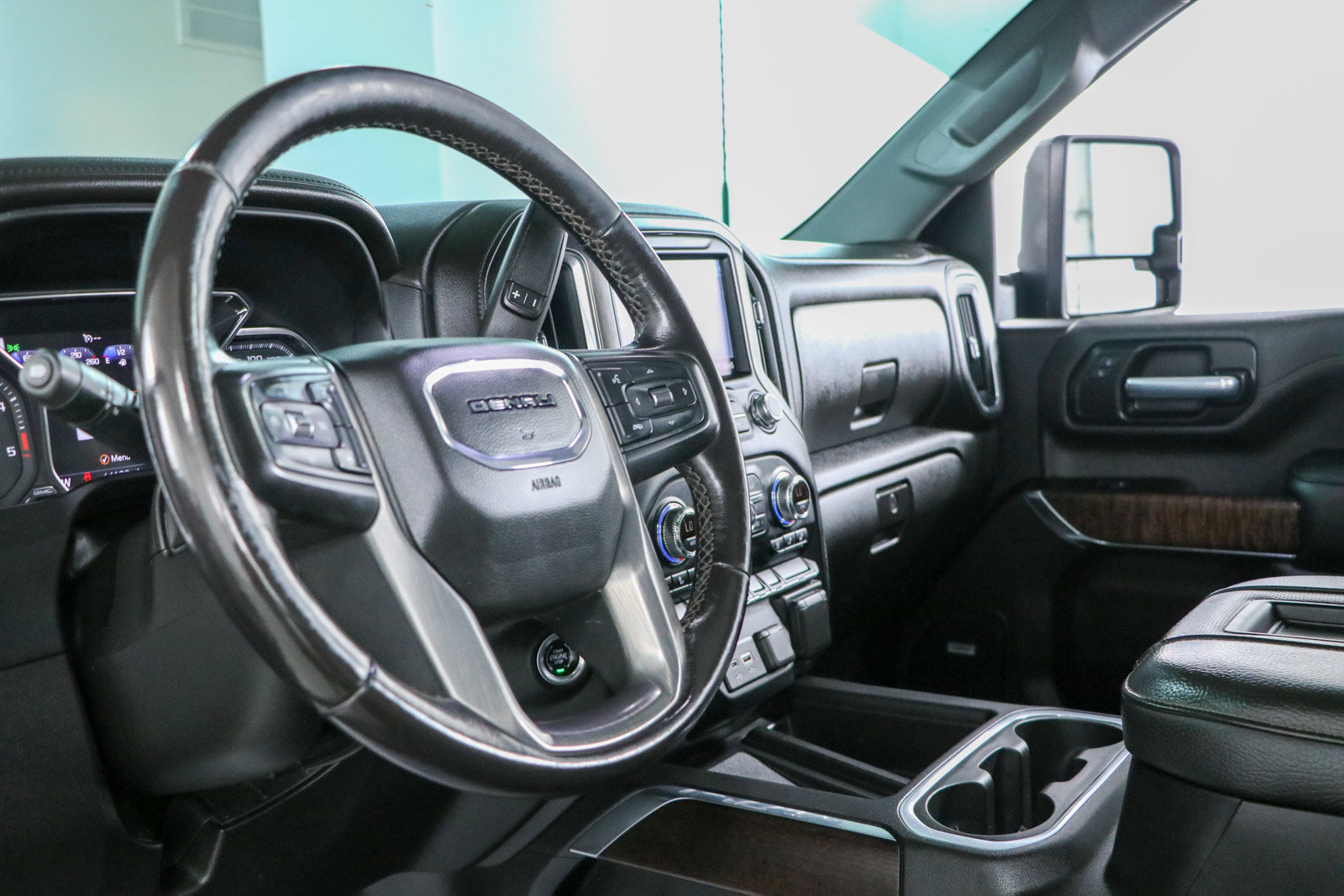 Used 2022 GMC Sierra 2500 Denali AWD/4WD image 26