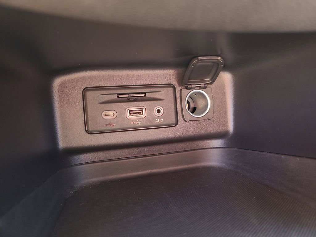 Used 2022 Chevrolet Equinox LT image 23