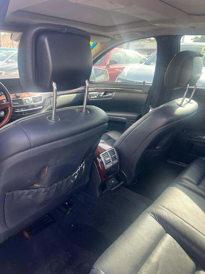 Used 2011 Mercedes-Benz S 550 w/ Sport Pkg Plus One image 5