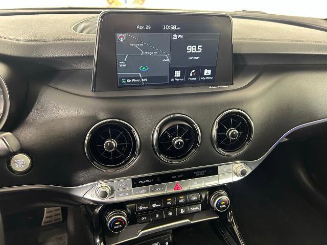 Used 2020 Kia Stinger GT1 AWD/4WD image 2
