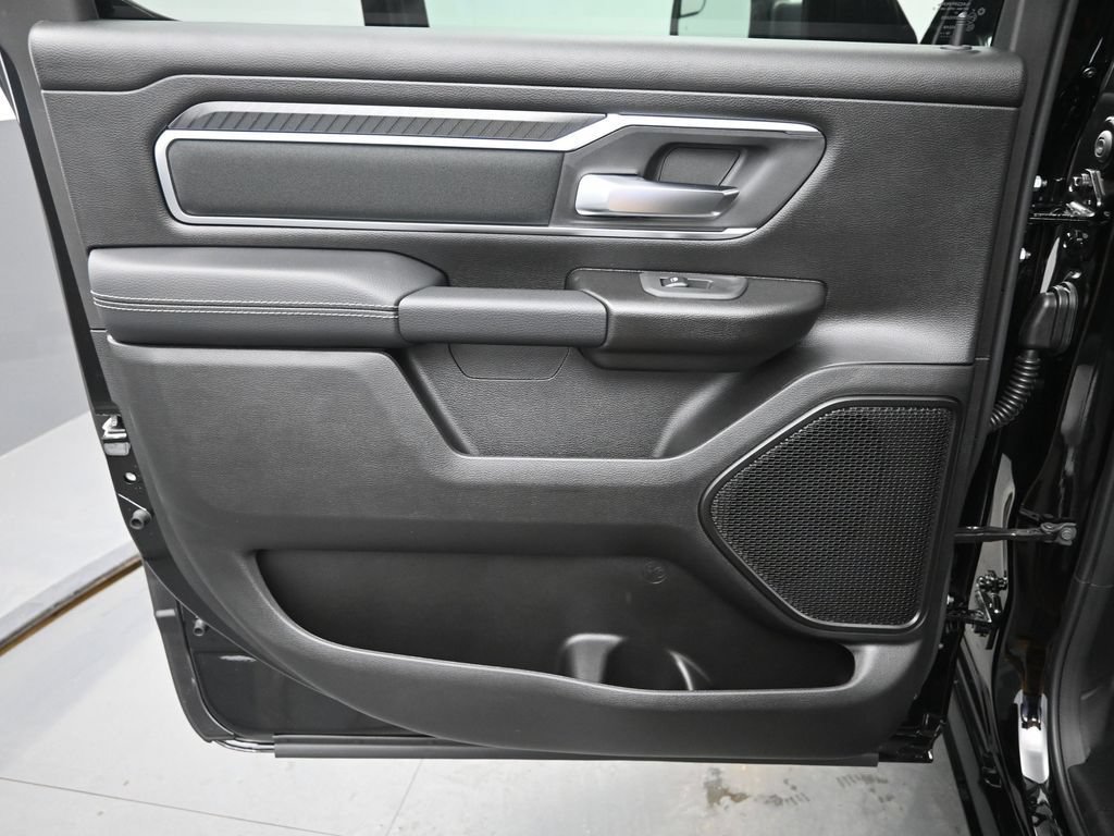 New 2026 RAM 1500 Big Horn AWD/4WD image 14