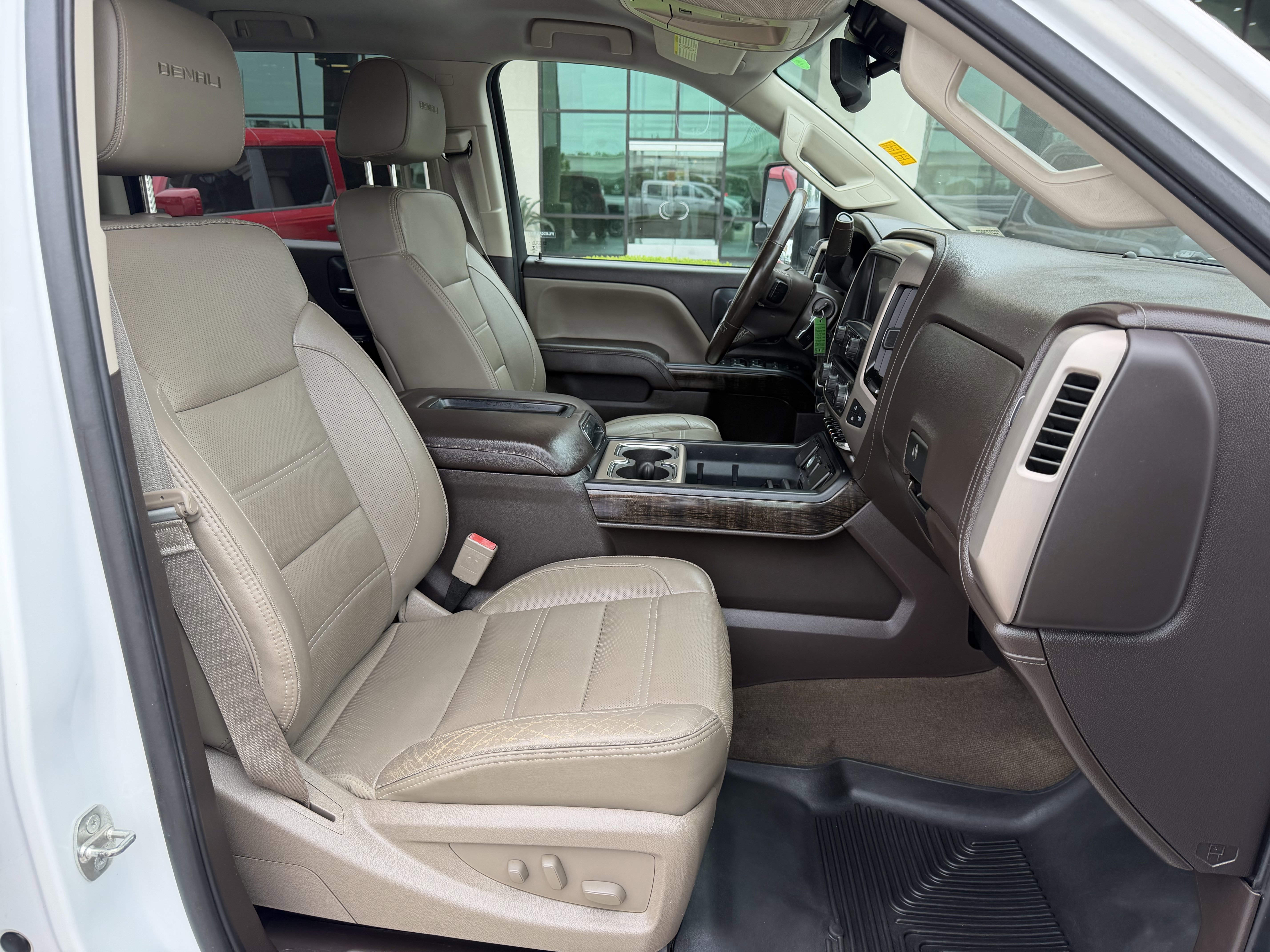 Used 2015 GMC Sierra 2500 Denali AWD/4WD image 31