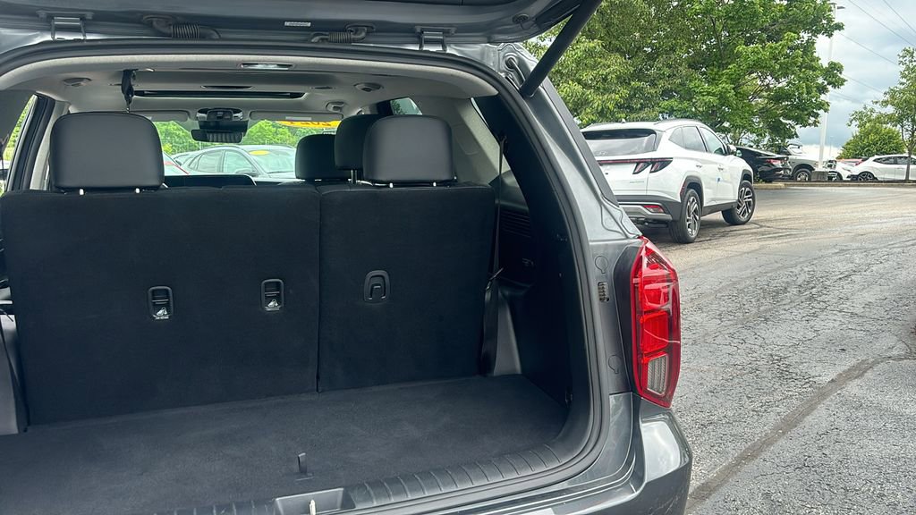 Used 2024 Hyundai Palisade Limited image 35