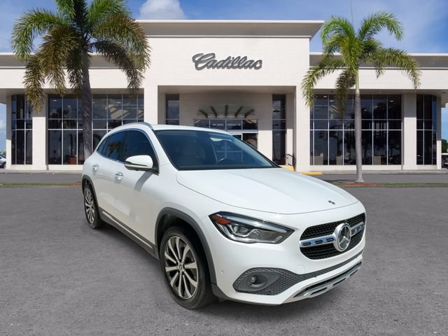 Used 2023 Mercedes-Benz GLA 250 4MATIC w/ Premium Package image 2