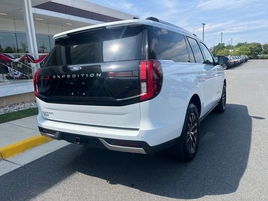 Certified 2025 Ford Expedition Platinum AWD/4WD image 9