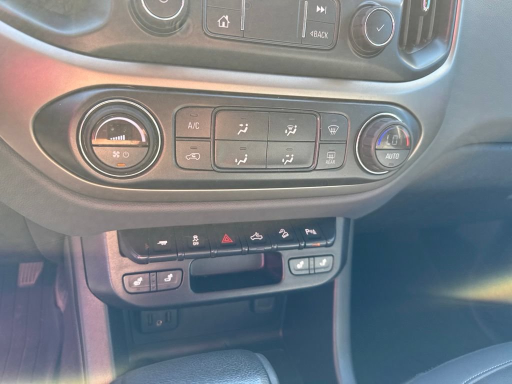 Used 2020 Chevrolet Colorado Z71 AWD/4WD image 31