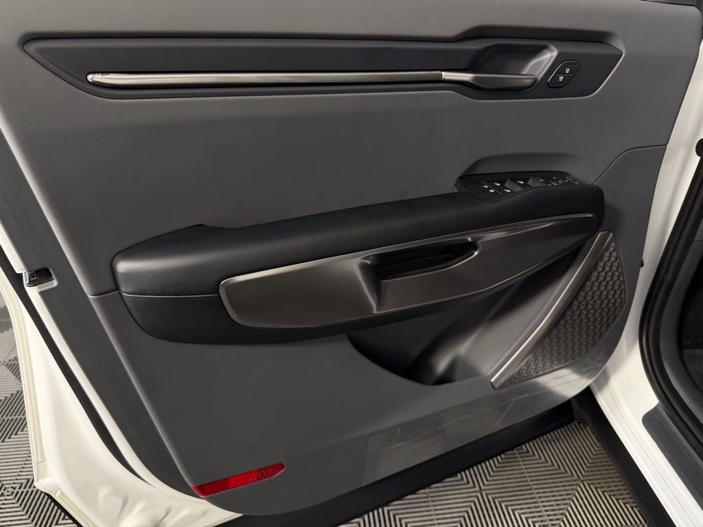 Used 2024 Kia EV9 Light Long Range image 26