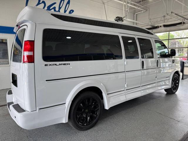 New 2026 Chevrolet Express 2500 Extended w/ Driver Convenience Package RWD image 11