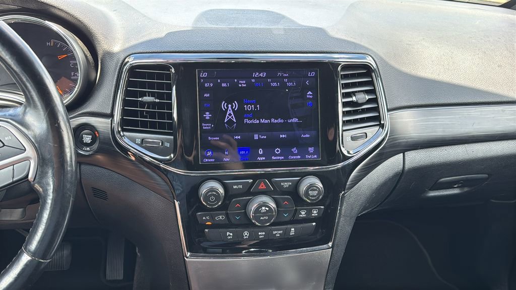 Used 2020 Jeep Grand Cherokee Altitude image 21