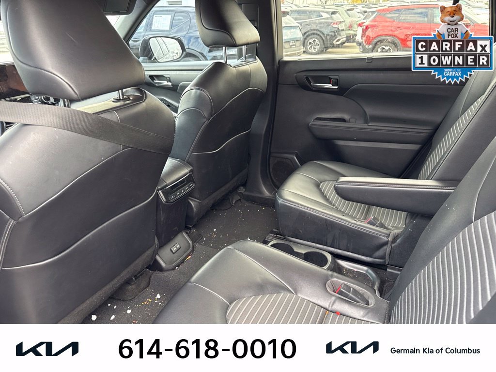Used 2023 Toyota Highlander XSE FWD image 10