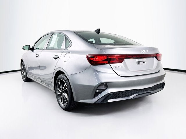 Used 2023 Kia Forte LXS w/ LXS Technology Package FWD image 7