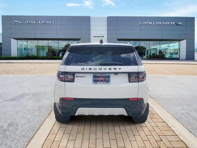 Certified 2025 Land Rover Discovery Sport Dynamic SE image 6