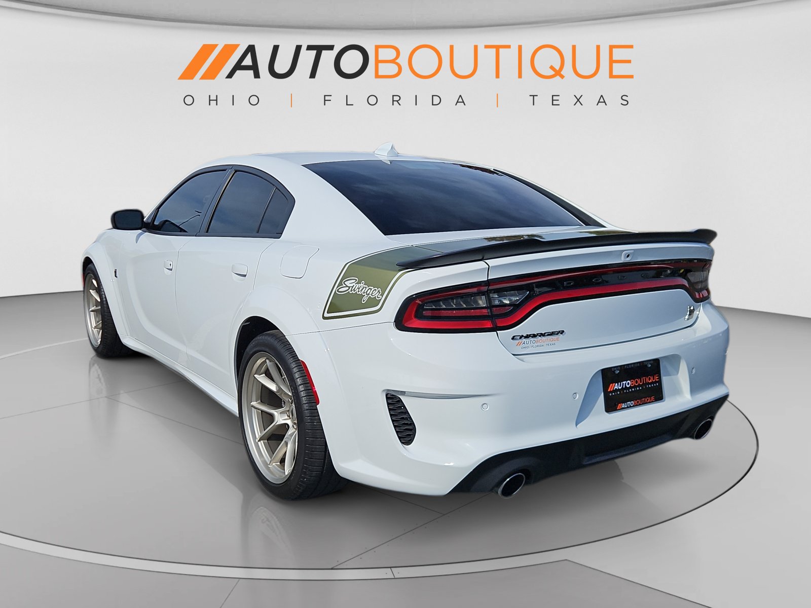 Used 2023 Dodge Charger Scat Pack RWD image 3