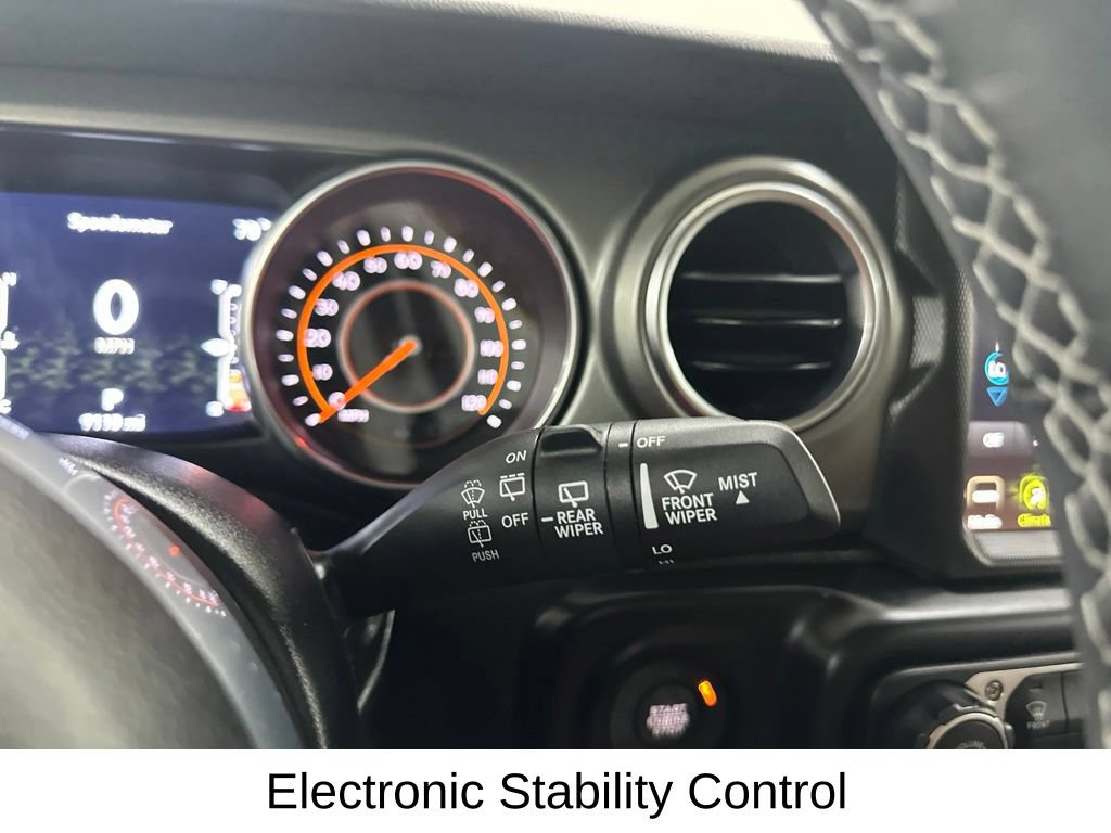 Used 2023 Jeep Wrangler Unlimited Rubicon w/ Xtreme 35 Tire Package AWD/4WD image 39