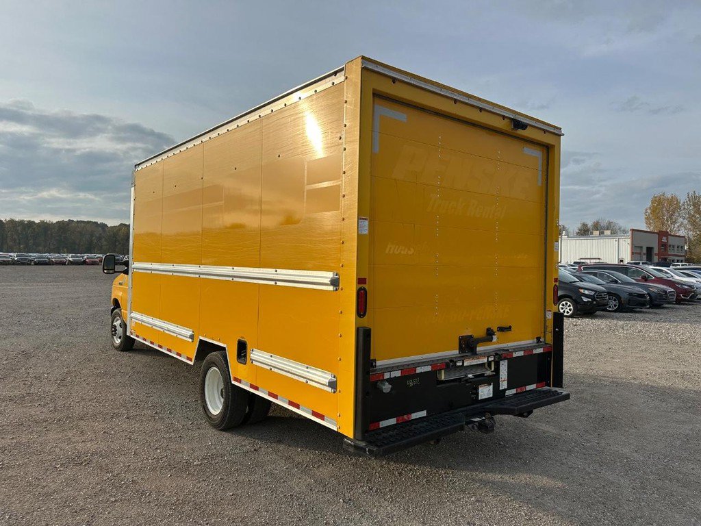 Used 2017 Ford E-350 and Econoline 350 Super Duty w/ Shuttle Bus Prep Package RWD image 7