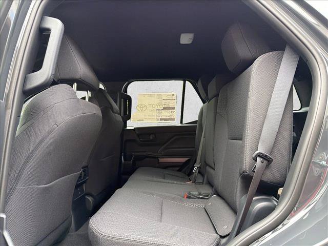 New 2026 Toyota 4Runner SR5 AWD/4WD image 19