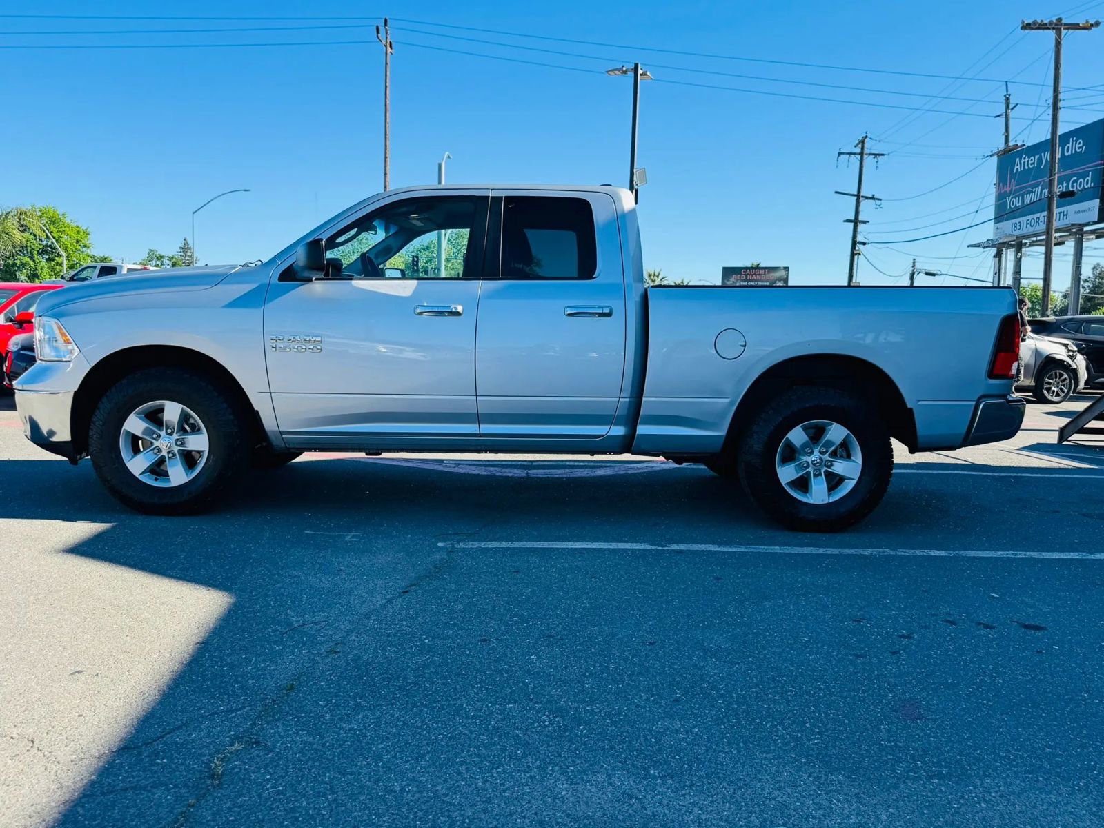 Used 2017 RAM 1500 Classic SLT AWD/4WD image 7