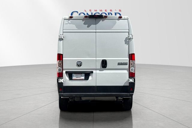 Used 2023 RAM ProMaster 2500 image 5
