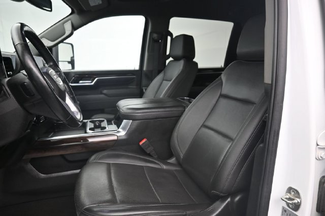 Used 2025 GMC Sierra 2500 SLT w/ SLT Convenience Package AWD/4WD image 13