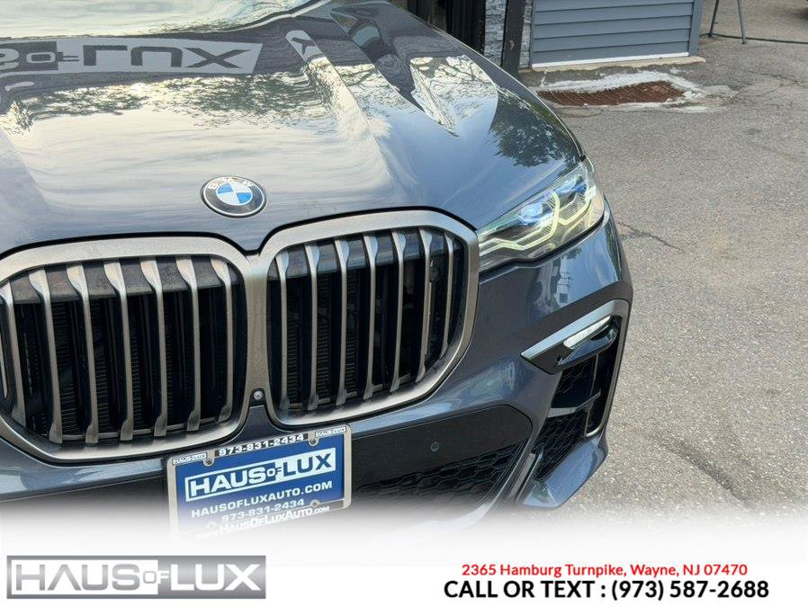 Used 2020 BMW X7 M50i w/ Dynamic Handling Package AWD/4WD image 9
