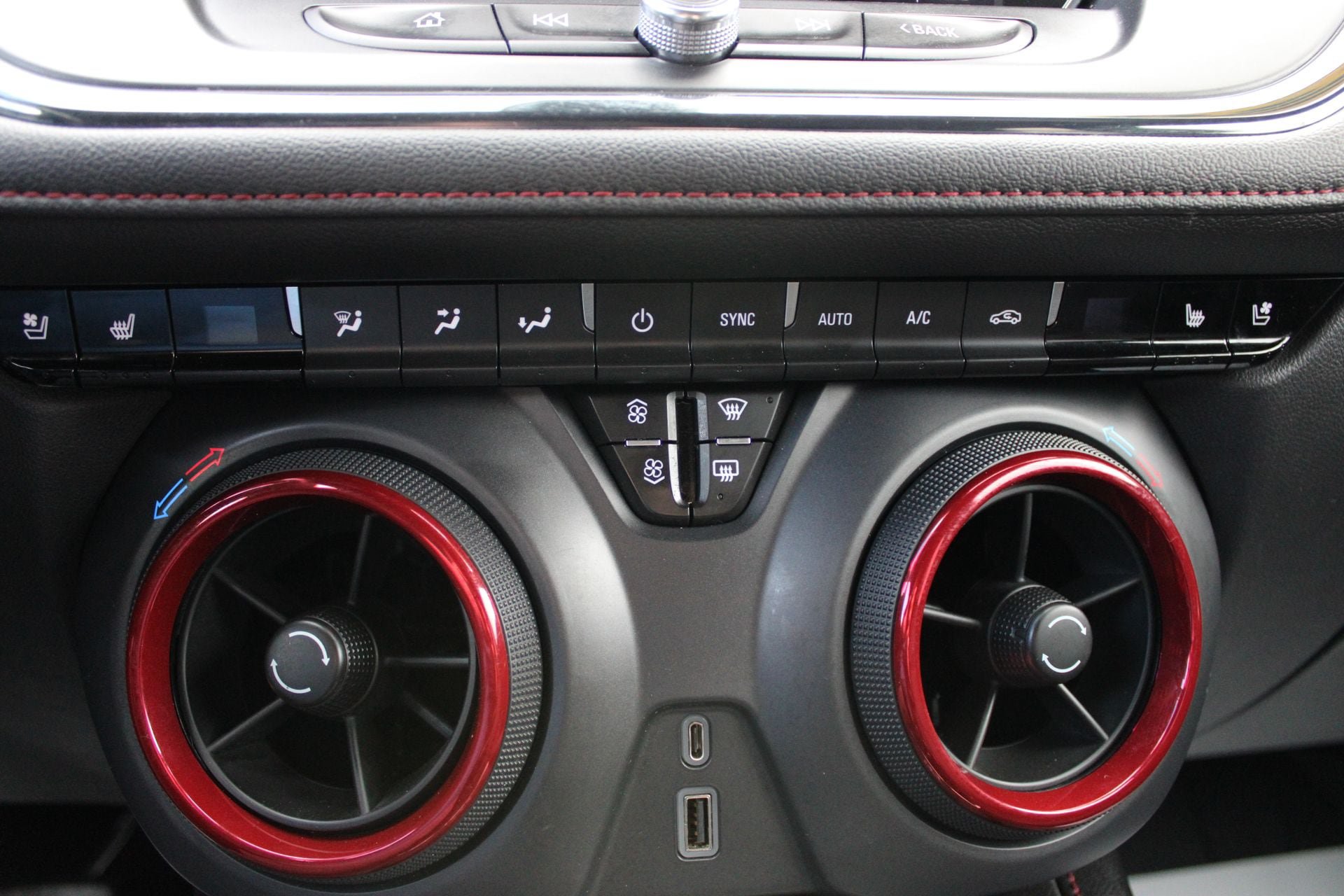 Used 2020 Chevrolet Blazer RS FWD image 47