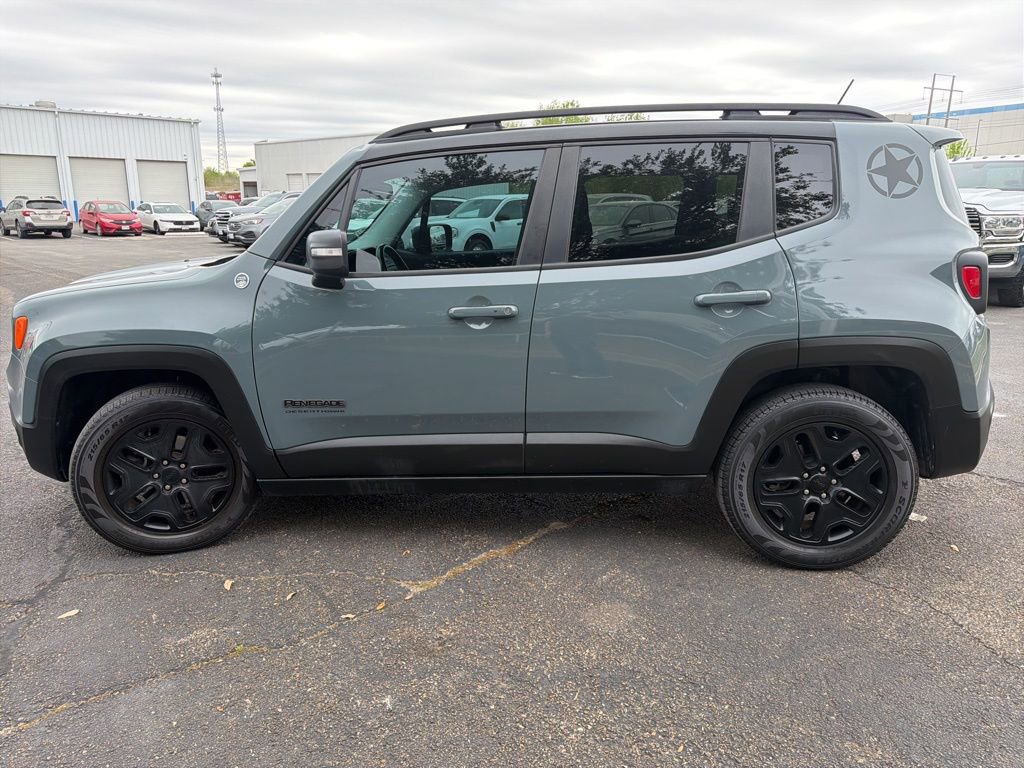 Used 2017 Jeep Renegade Trailhawk image 6