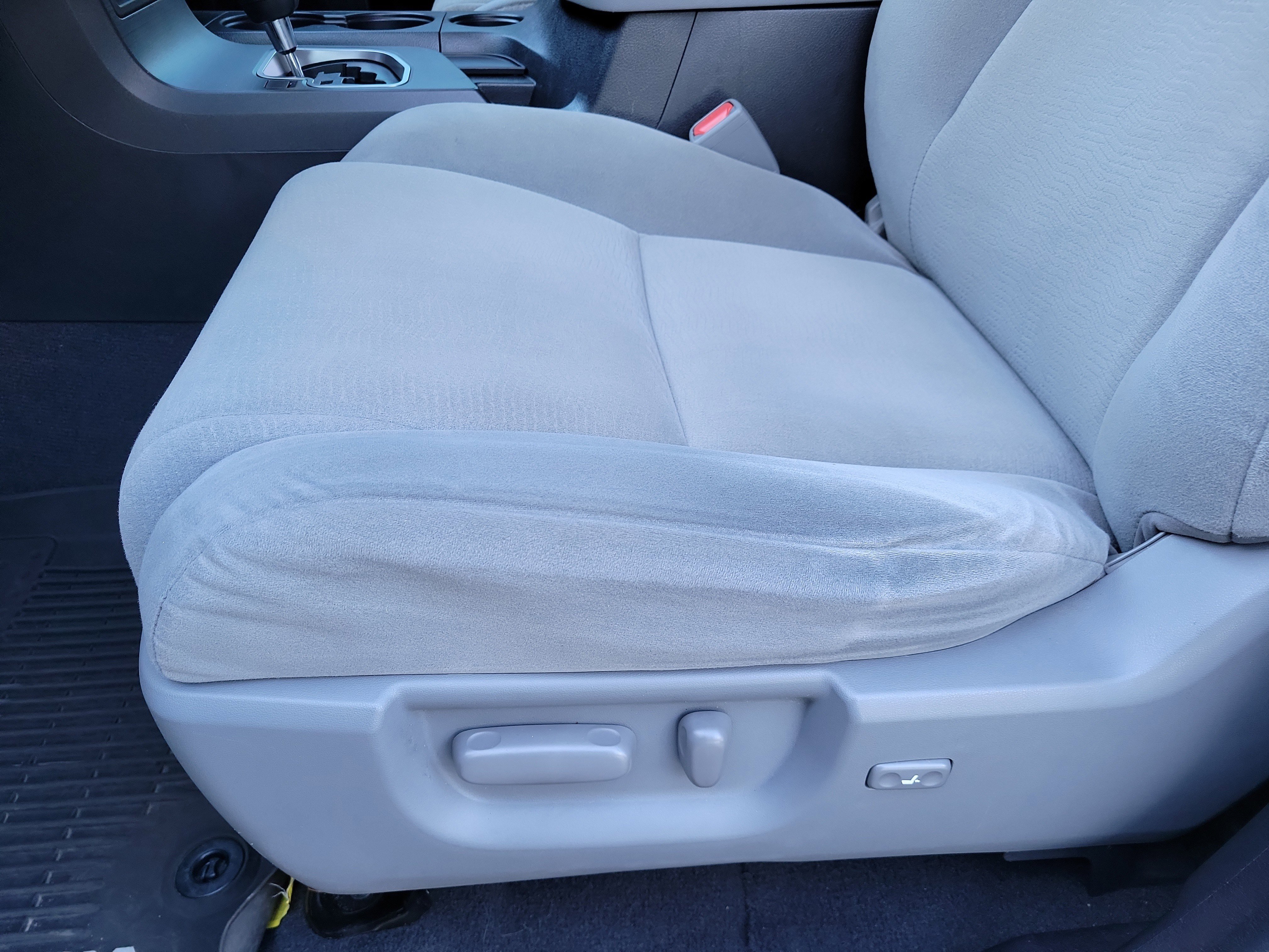 Used 2022 Toyota Sequoia SR5 image 10