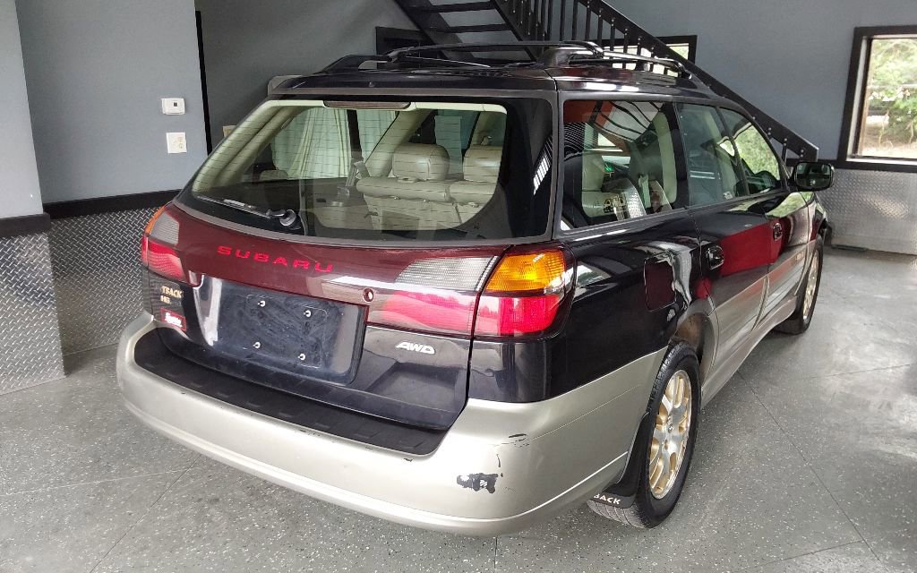 Used 2001 Subaru Outback H6 L.L. Bean Edition image 9