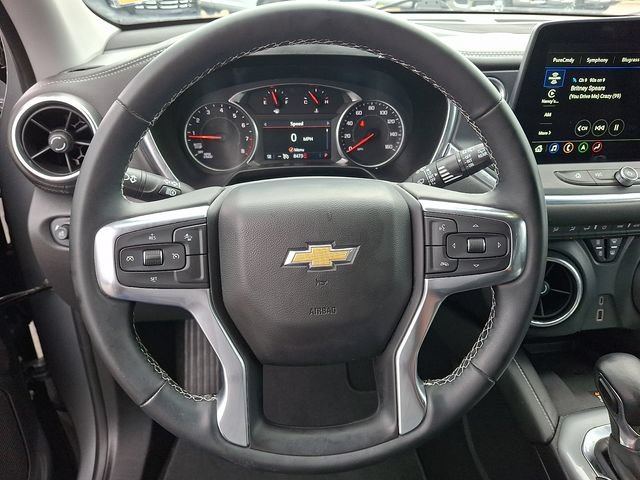 Used 2025 Chevrolet Blazer LT w/ Sound & Technology Package FWD image 15