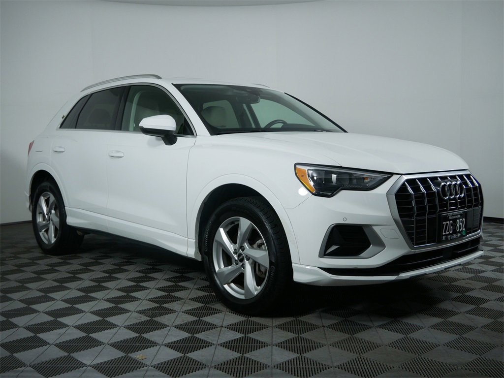 Used 2022 Audi Q3 2.0T Premium w/ Convenience Package