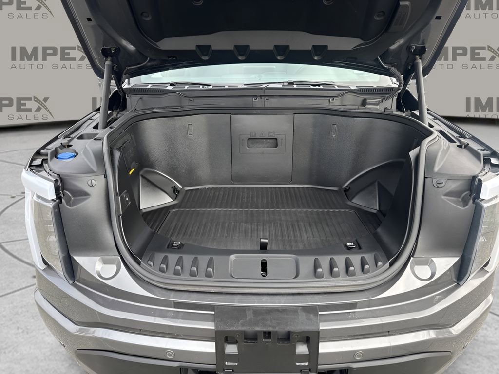 Used 2022 Ford F150 Lightning Lariat image 34