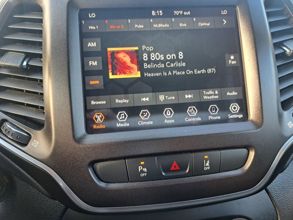 Used 2021 Jeep Cherokee Trailhawk image 10