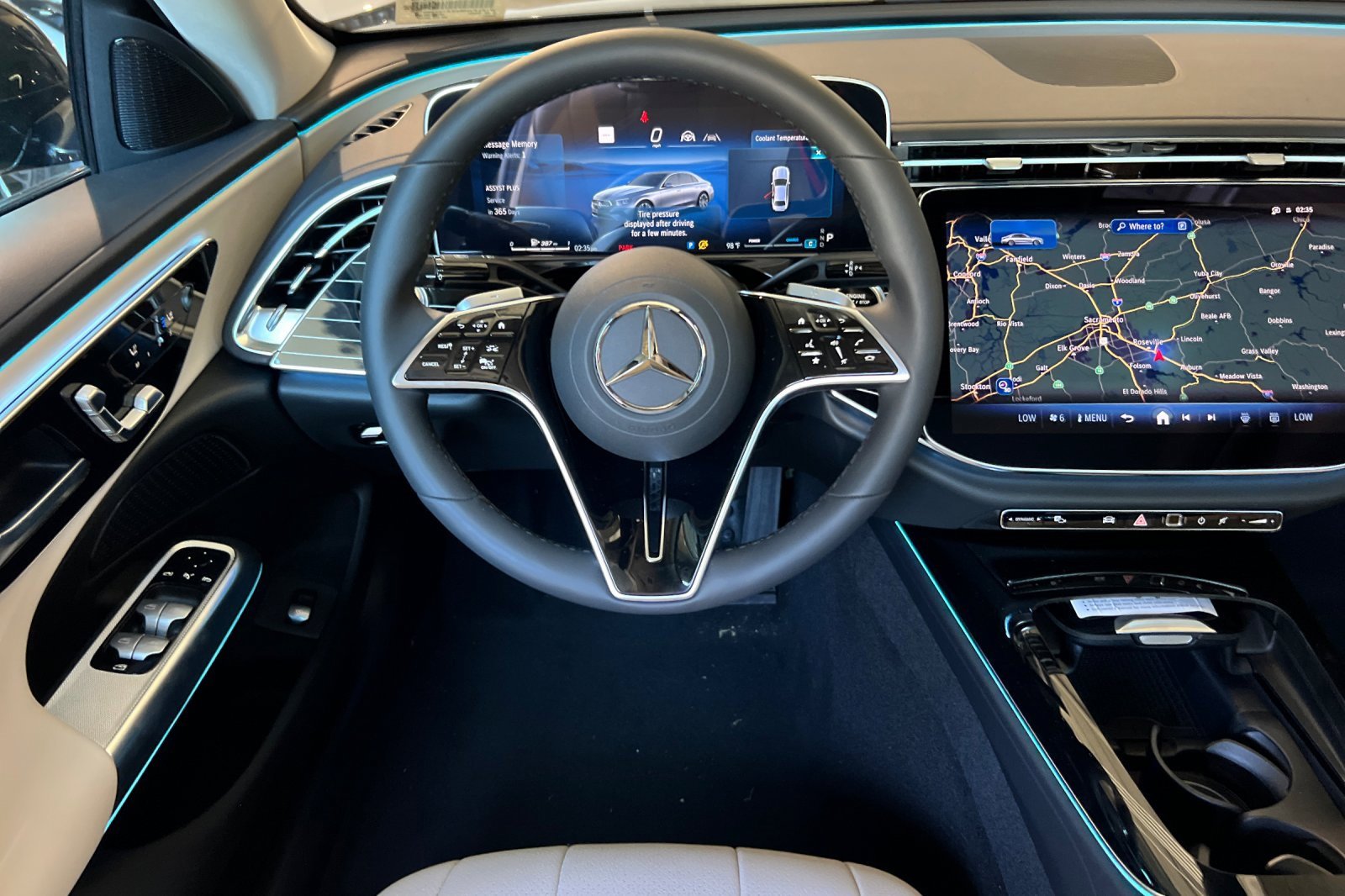 New 2025 Mercedes-Benz E 350 4MATIC Sedan image 17