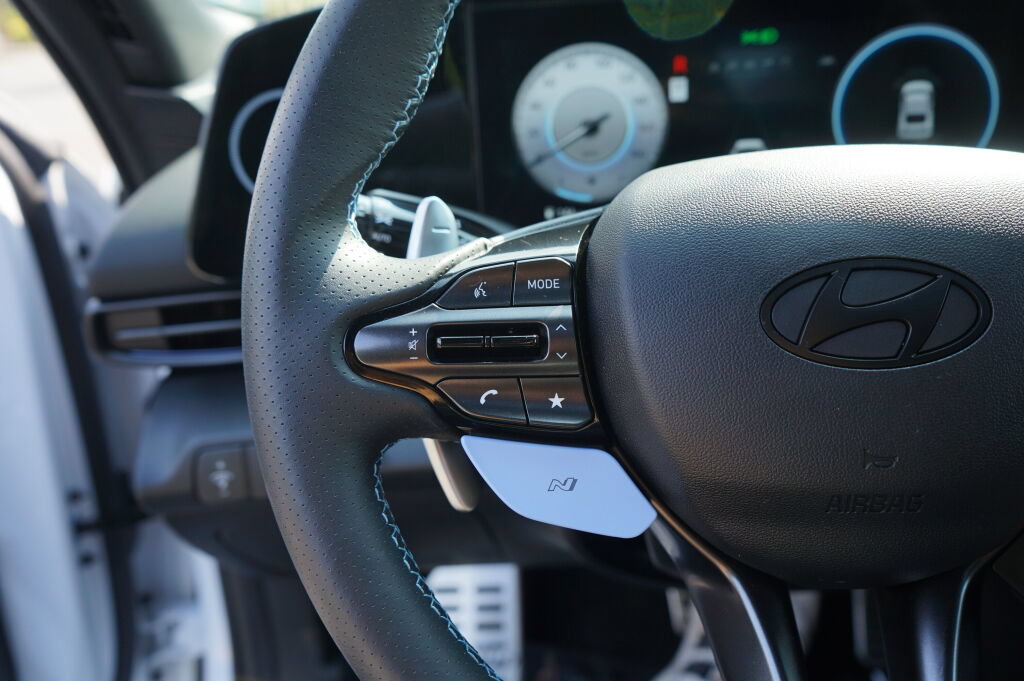 Certified 2025 Hyundai Elantra N FWD image 30