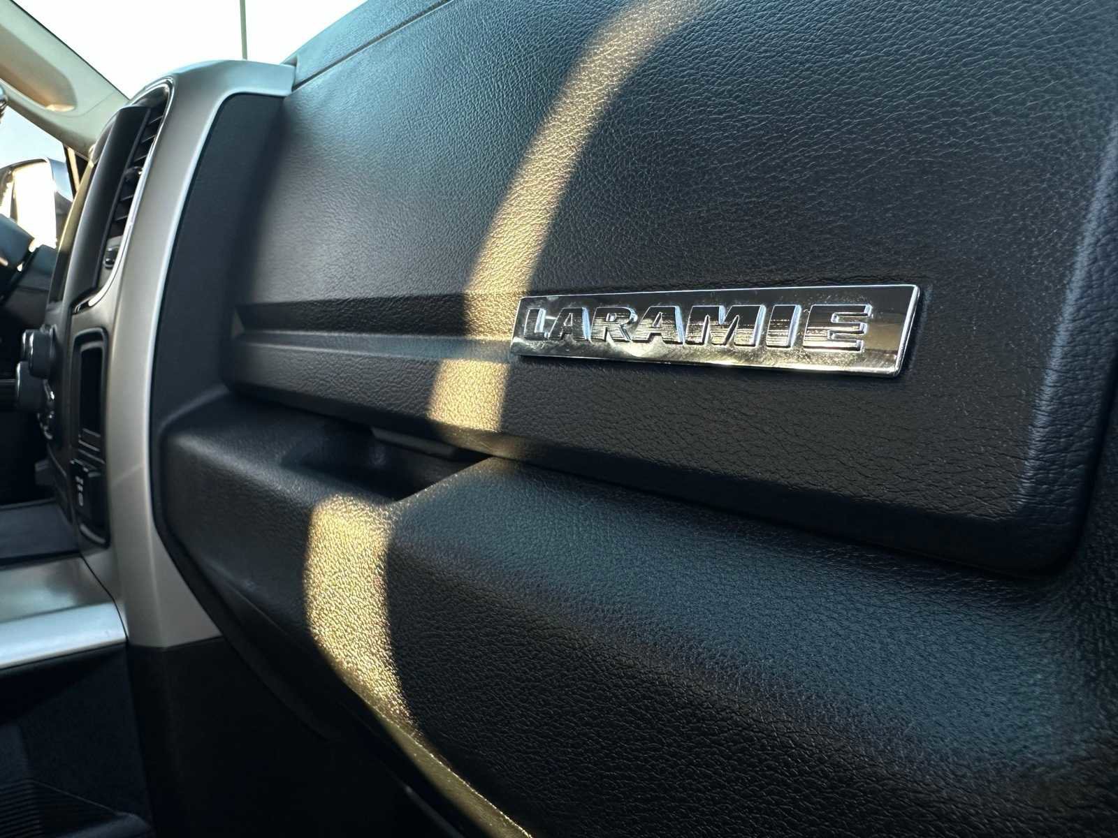 Used 2015 RAM 1500 Laramie w/ Convenience Group image 24