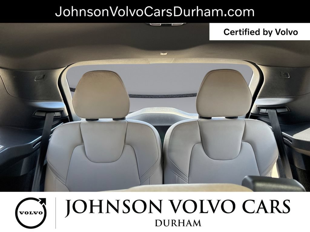 Certified 2025 Volvo XC90 B5 Plus AWD/4WD image 28
