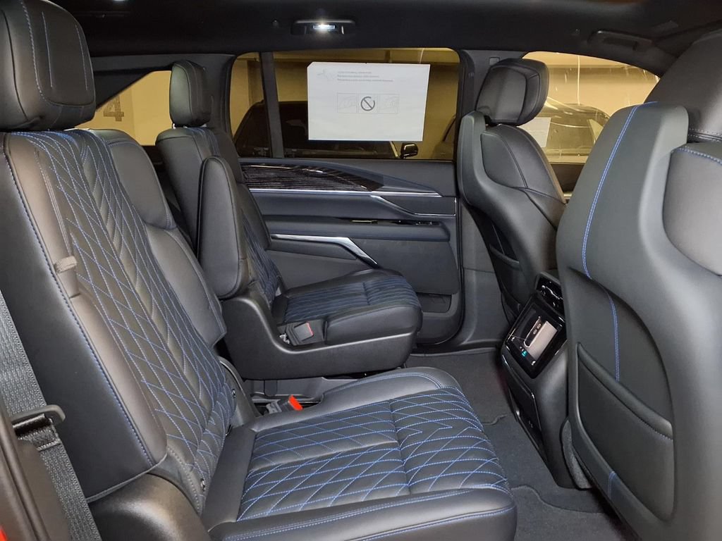 New 2026 Cadillac Escalade IQ Sport 1 AWD/4WD image 7