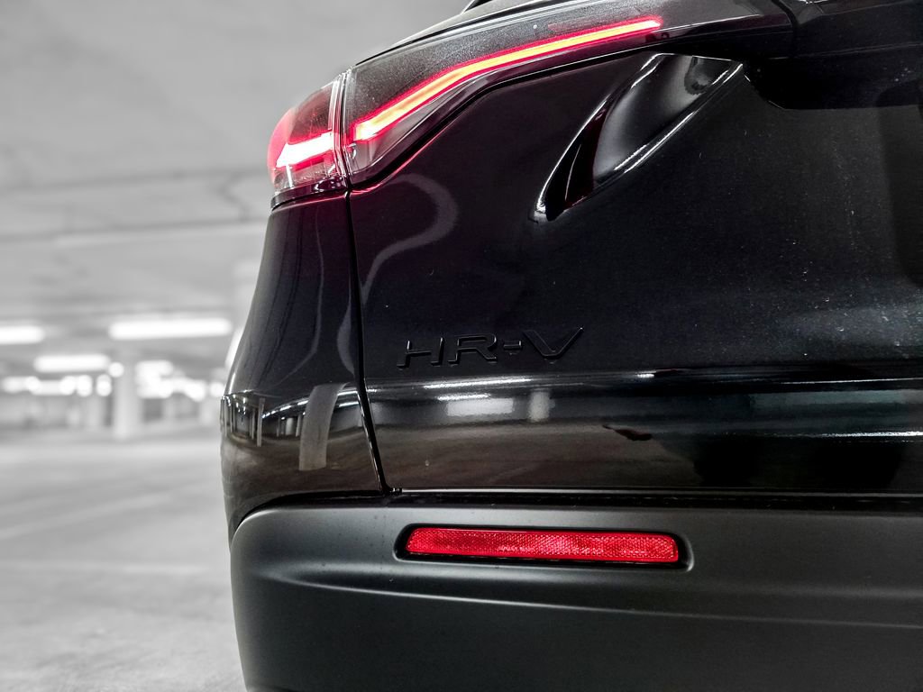 Used 2023 Honda HR-V Sport image 9