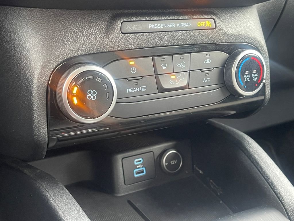 Used 2021 Ford Escape SE image 26