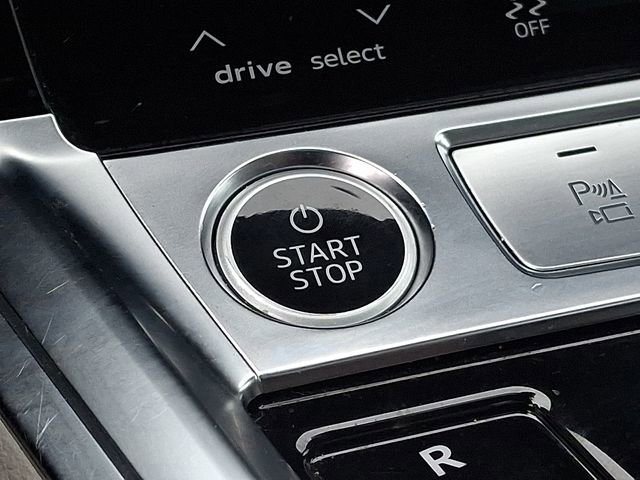 Used 2024 Audi Q8 e-tron Prestige w/ Prestige Package image 28