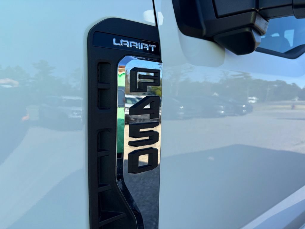 Used 2024 Ford F450 Lariat w/ Lariat Ultimate Package AWD/4WD image 11