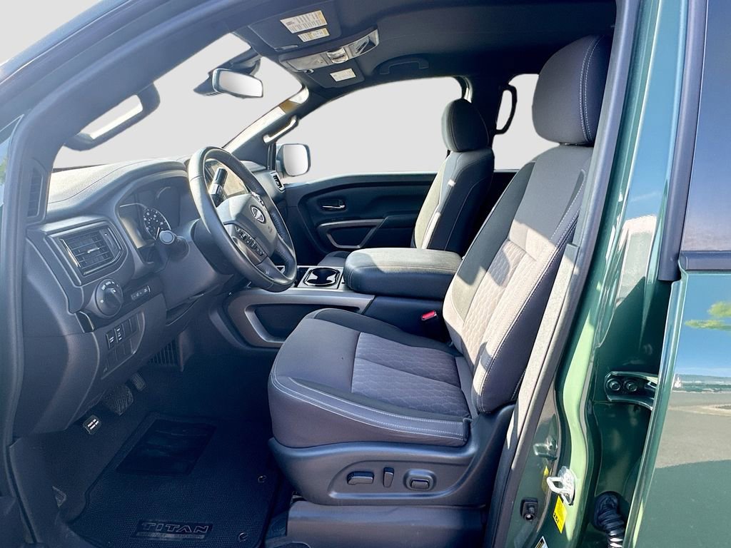 Used 2024 Nissan Titan SV w/ SV Bronze Edition Package RWD image 32