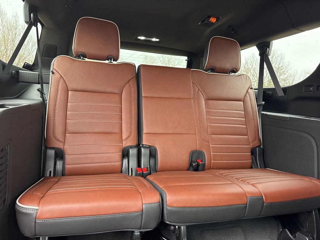 Used 2024 GMC Yukon XL Denali Ultimate w/ LPO, Illumination Package image 50