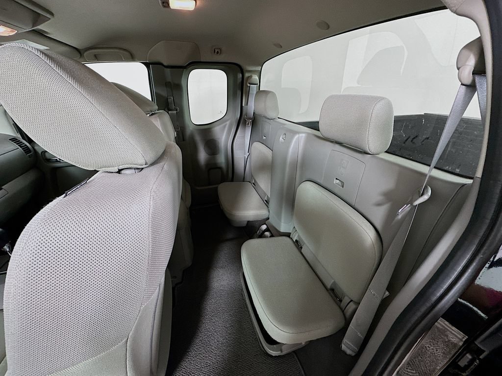 Used 2021 Nissan Frontier S AWD/4WD image 17