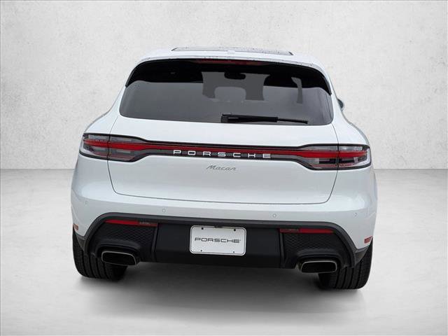 Certified 2025 Porsche Macan image 10