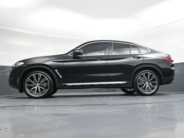Used 2025 BMW X4 xDrive30i w/ Premium Package image 34