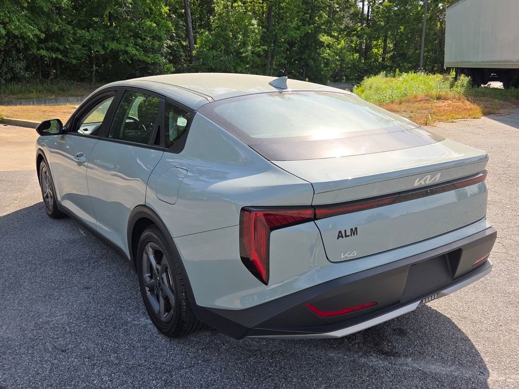 Used 2025 Kia K4 LXS image 10